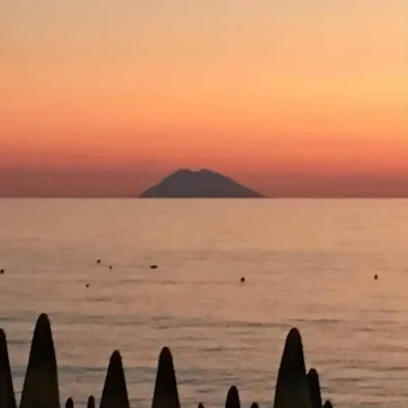 Grande In Casale Ristrutturato Hébergement de vacances