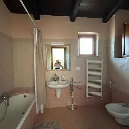 Grande In Casale Ristrutturato Santa Domenica (Vibo Valentia)