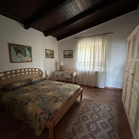 Grande In Casale Ristrutturato