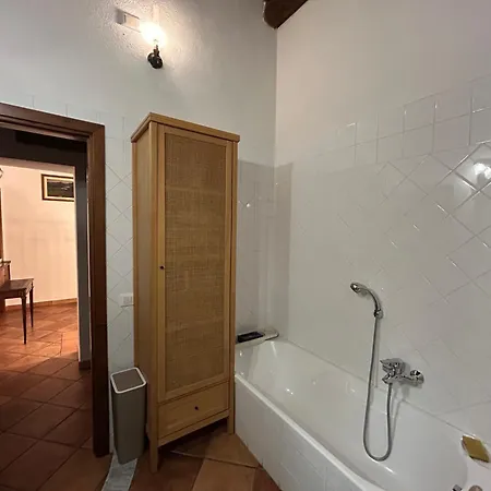 Grande In Casale Ristrutturato Hébergement de vacances