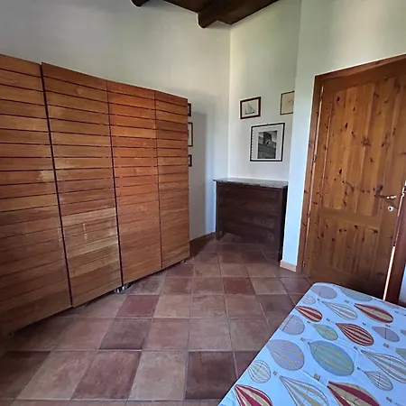 Grande In Casale Ristrutturato * Santa Domenica (Vibo Valentia)