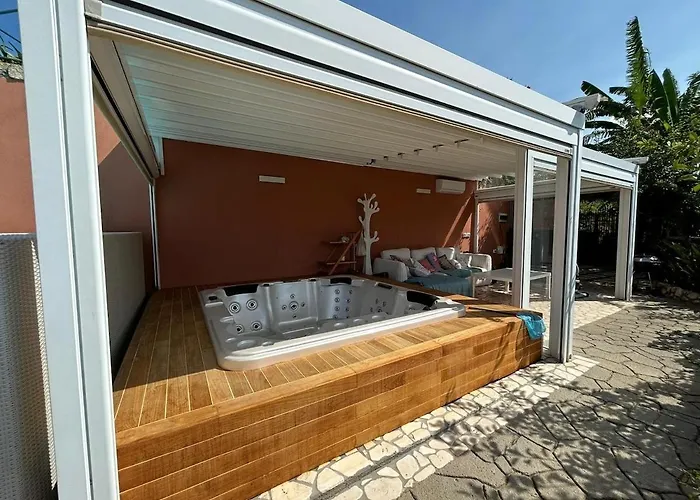 בית נופש Grande In Casale Ristrutturato סנטה דומניקה